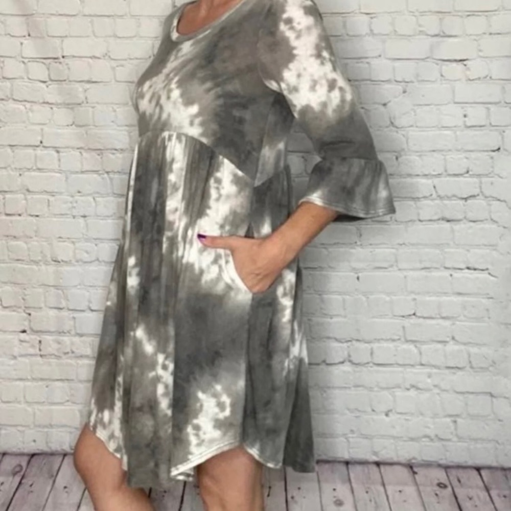 Grey Tie-Dyed Dress Size M. NWOT
